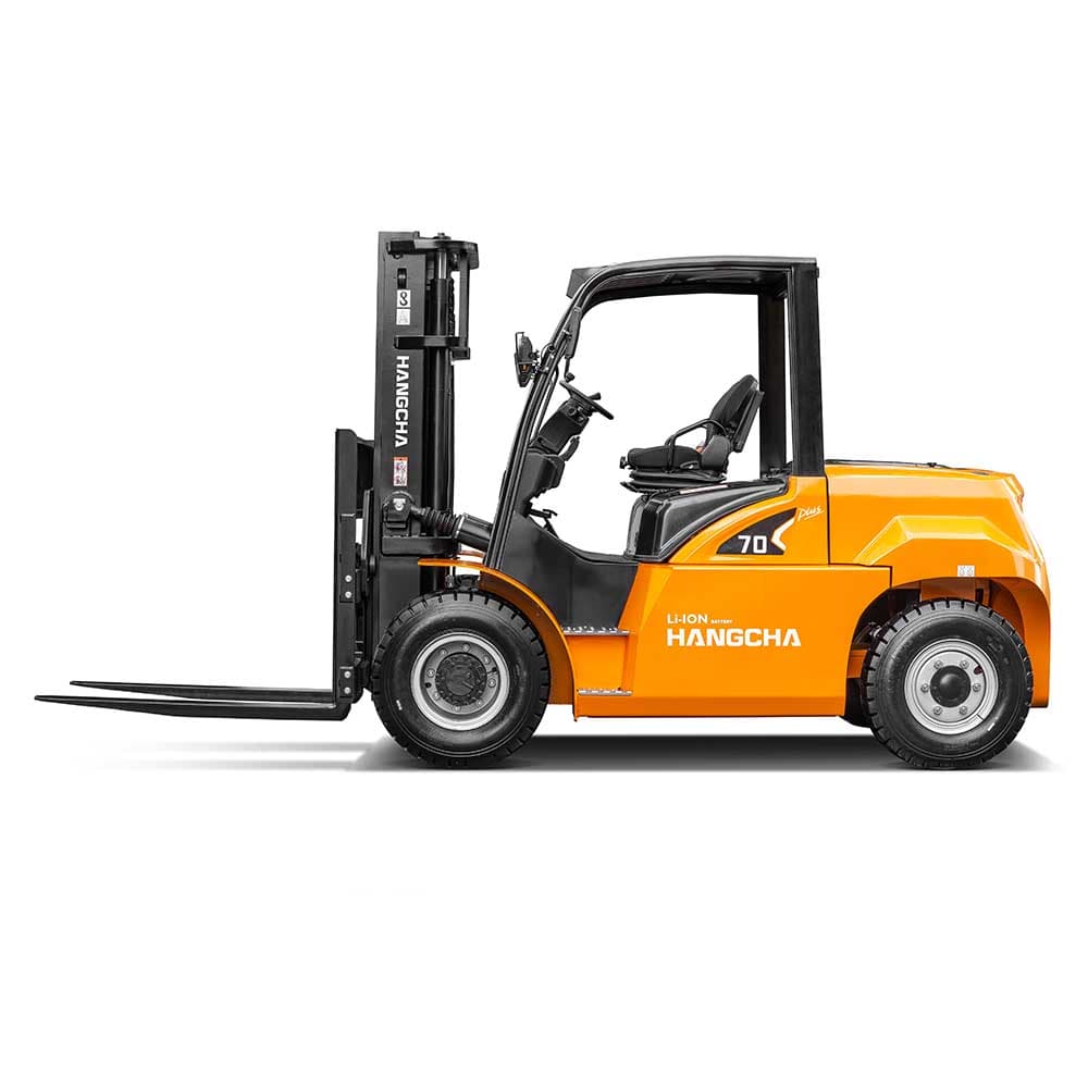 XH series forklift, three-quarter rear view