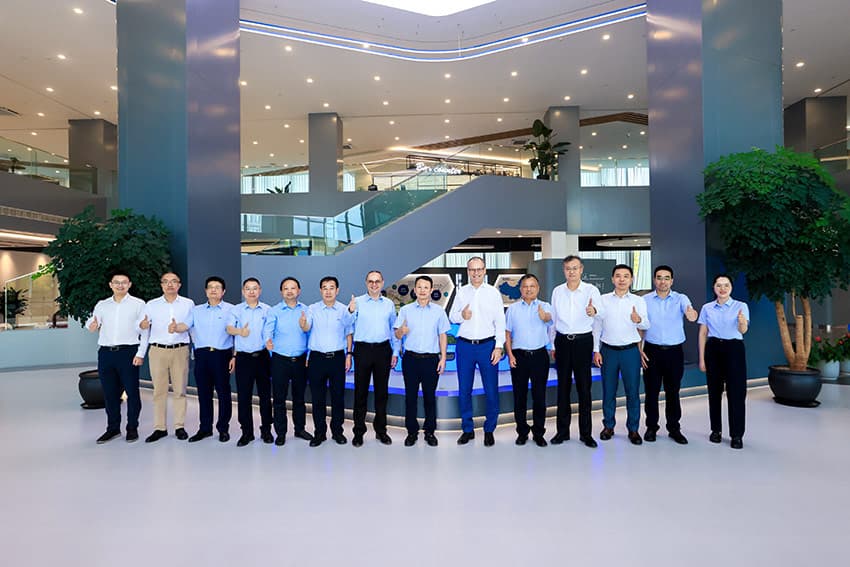 TÜV Rheinland delegation touring Hangcha’s Hengfan Park