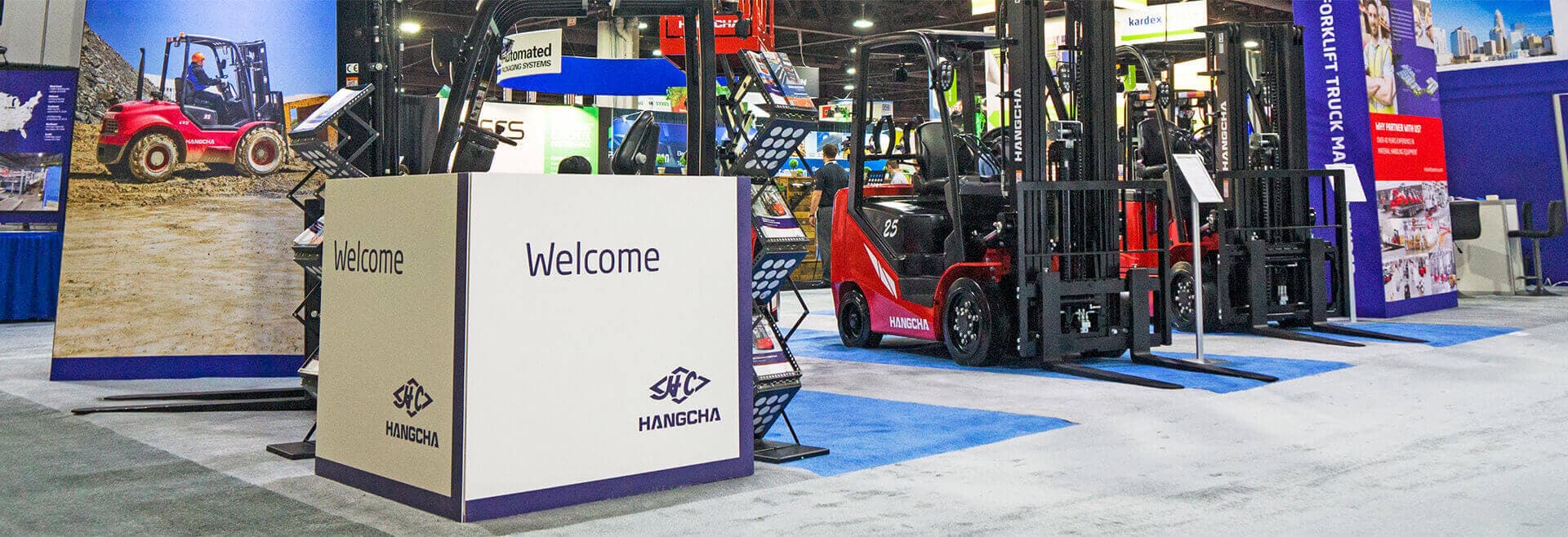 Hangcha booth with electric forklifts on a show floor